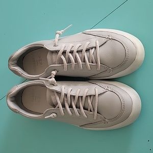 Sperry Tennis Shoes